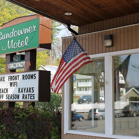 The Sundowner On Lake George Motel Exterior photo