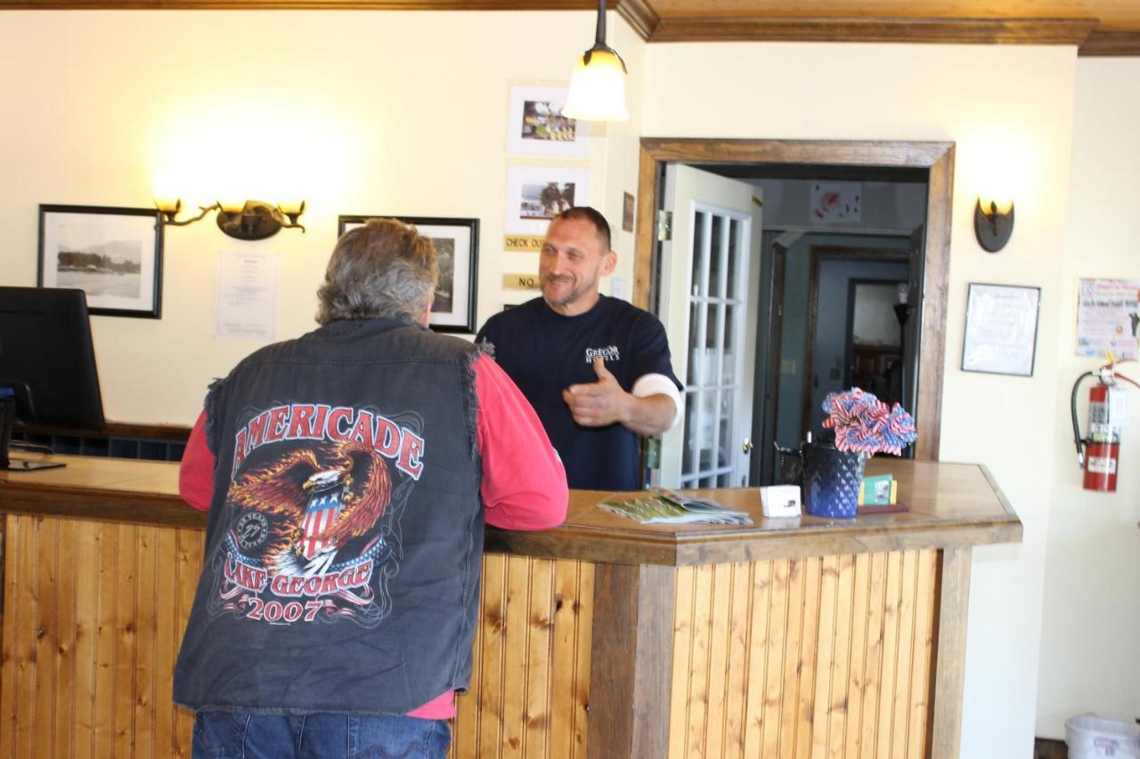 The Sundowner On Lake George Exterior photo