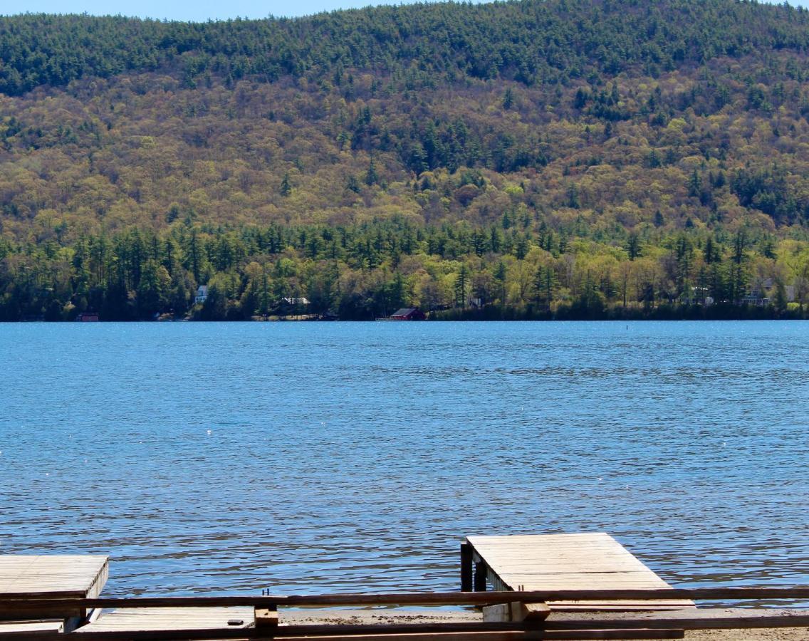 The Sundowner On Lake George Motel Exterior photo