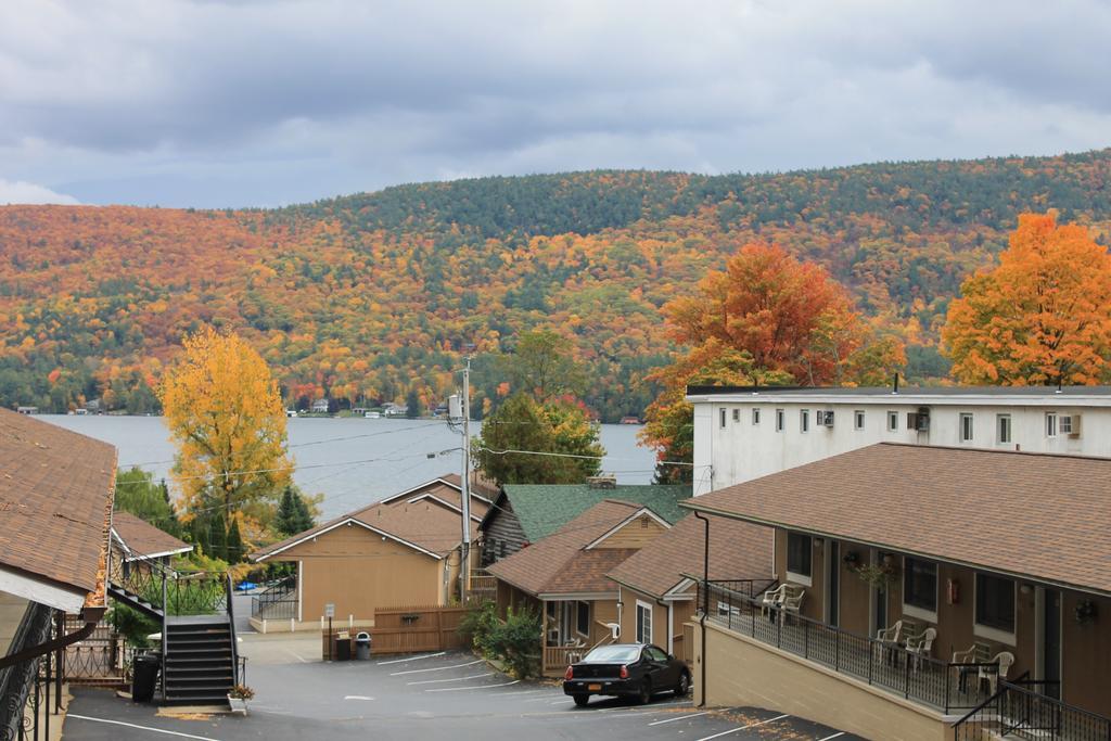 The Sundowner On Lake George Motel Exterior photo