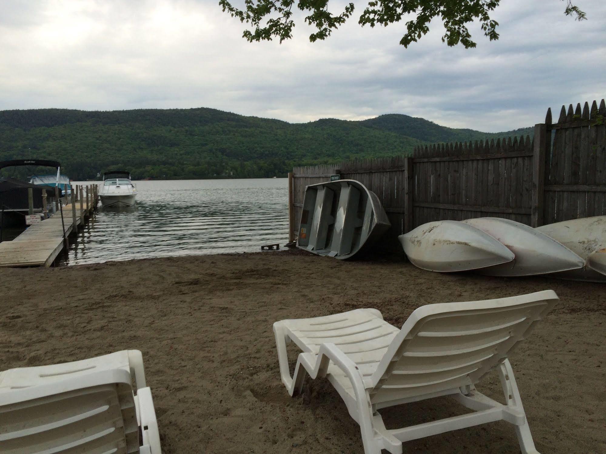 The Sundowner On Lake George Exterior photo