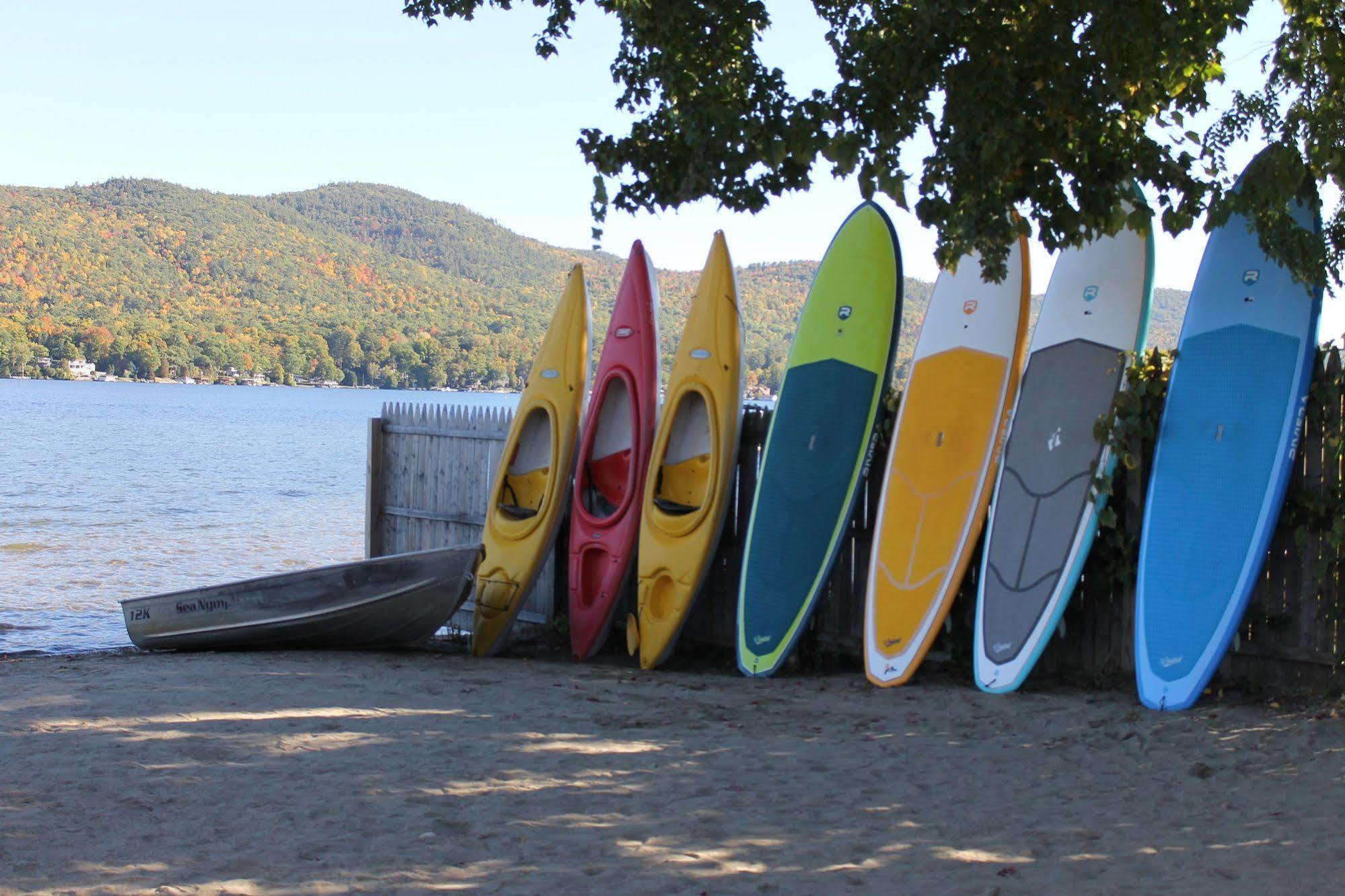 The Sundowner On Lake George Motel Exterior photo